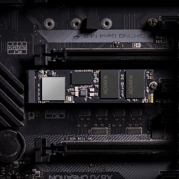 XPG GAMMIX S70 BLADE Gen4 NVMe M.2 SSD