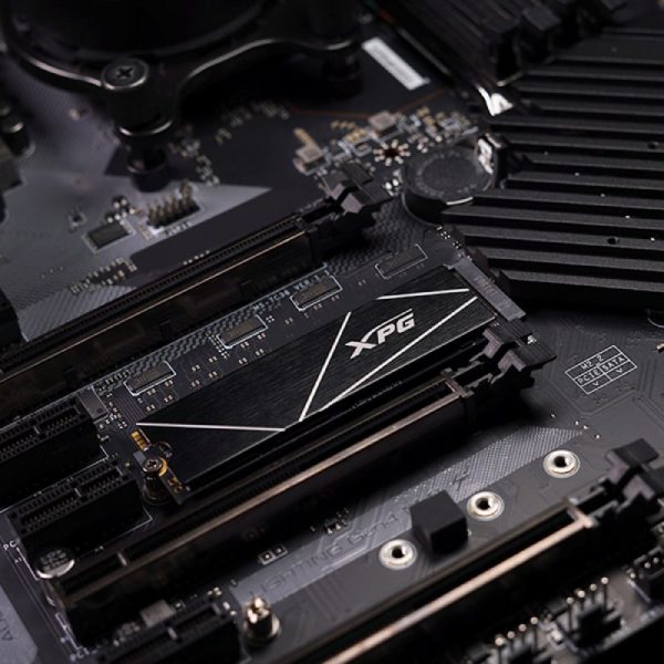 XPG GAMMIX S70 BLADE Gen4 NVMe M.2 SSD