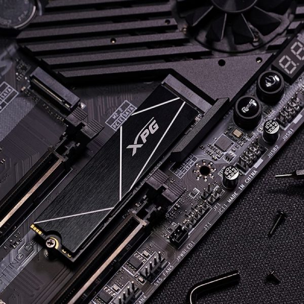 XPG GAMMIX S70 BLADE Gen4 NVMe M.2 SSD